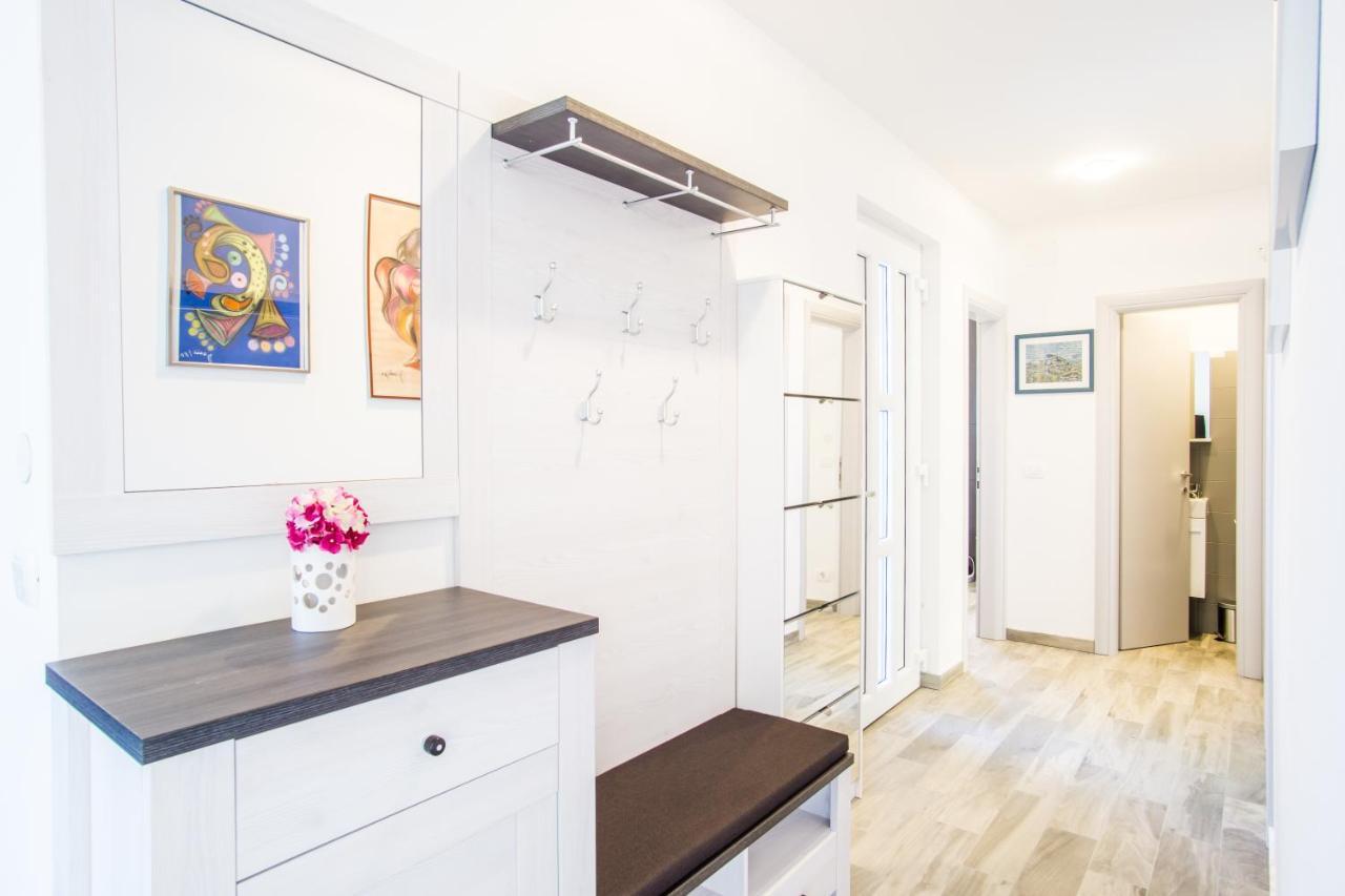 Casa Matea - 90 M From The Sea, New Private Swimming Pool Apartment Pula Bagian luar foto